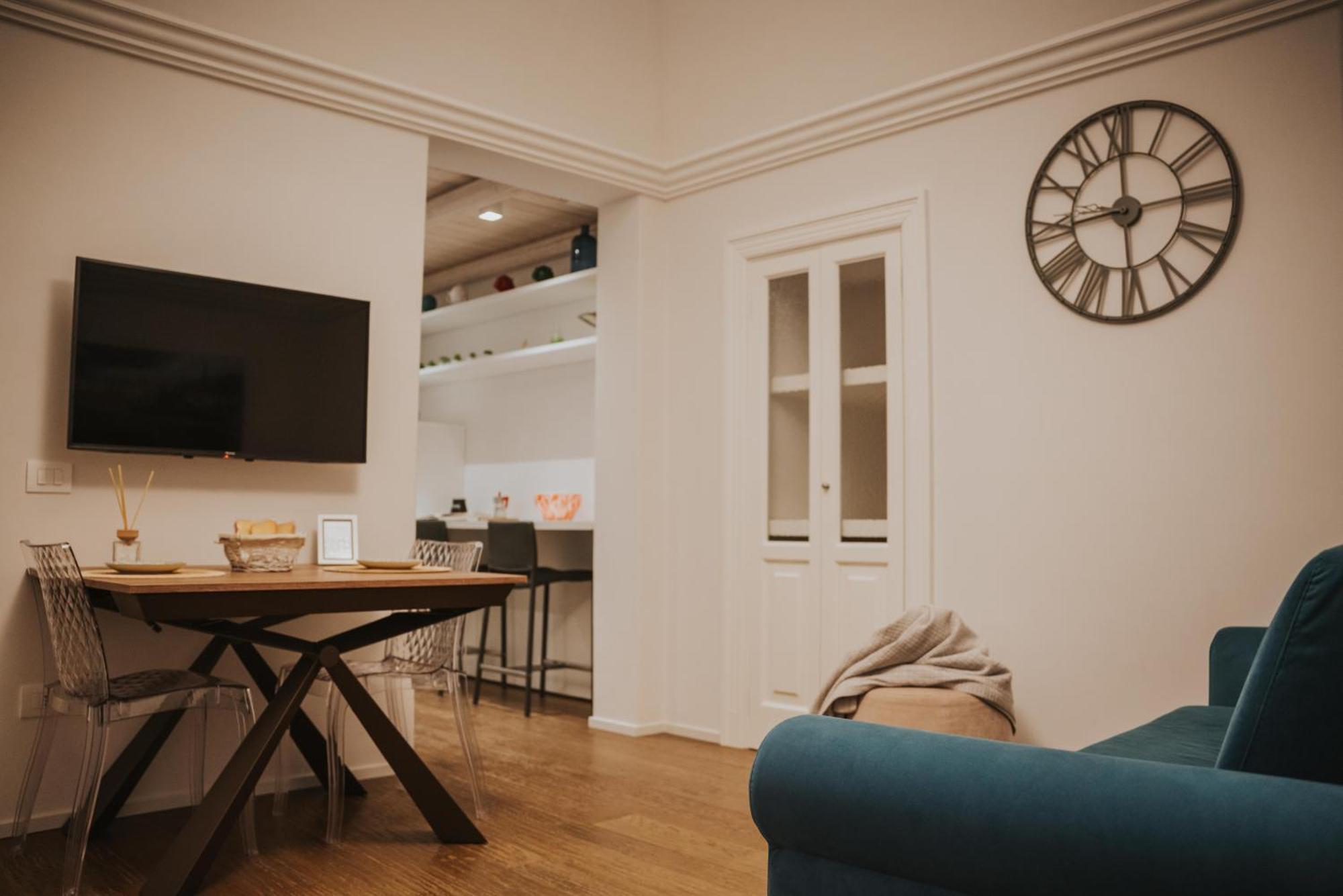 Apartment Antico Rosone Charme Historic Center Gessica Hh Monopoli